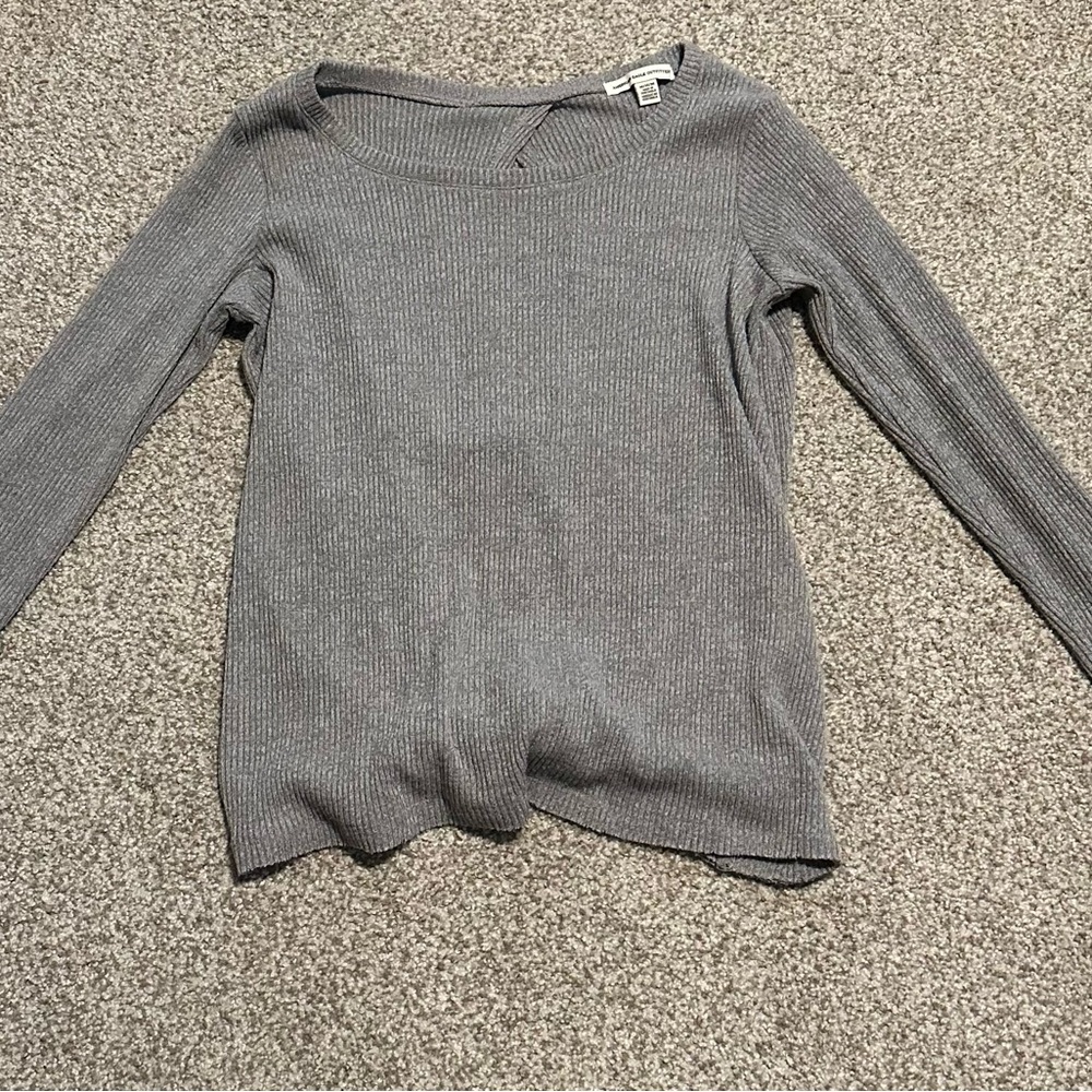 American Eagle Gray Ribbed Long Sleeve Top with Keyhole and Tie in back